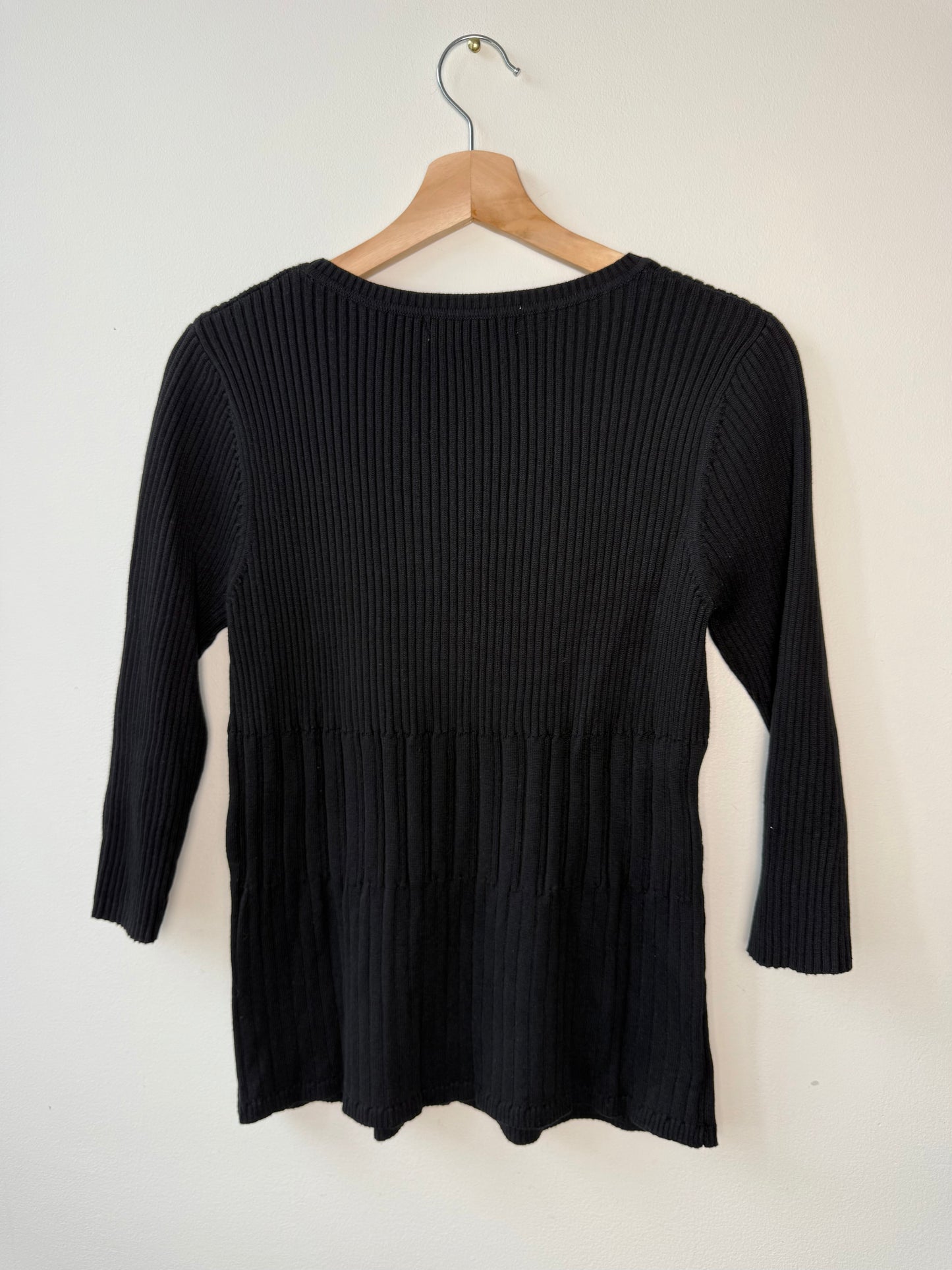 Vintage Requirements Women's Black Ribbed Sweater With Belt
