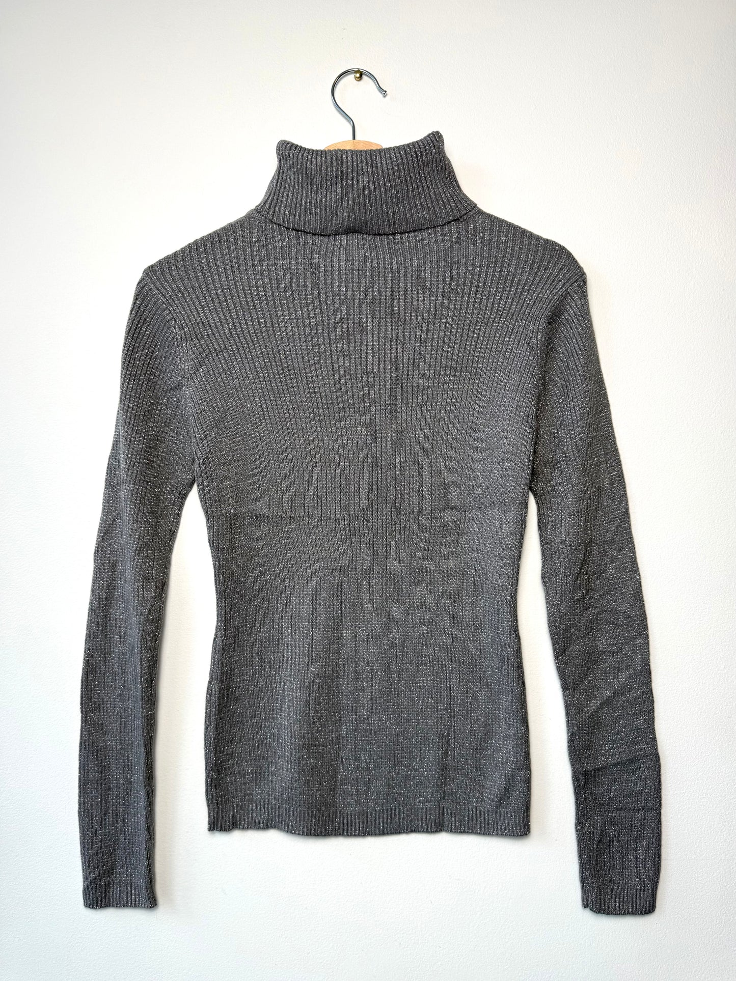 Vintage Midtown Women's Gray & Silver Metalic Turtleneck Ribbed Sweater