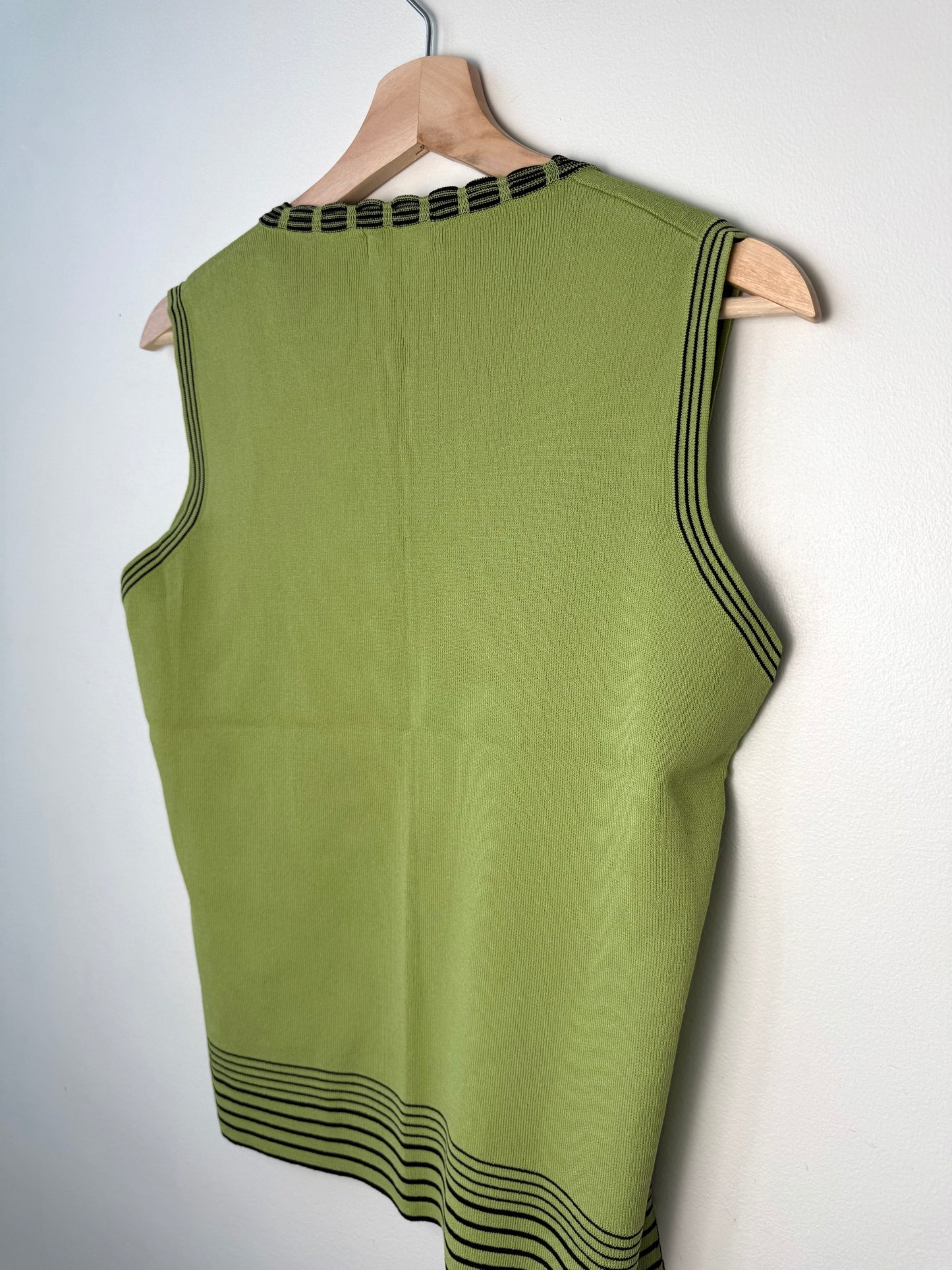 Vintage Y2K Soiree by TD Women's Green Sleeveless V-Neck Sweater Top