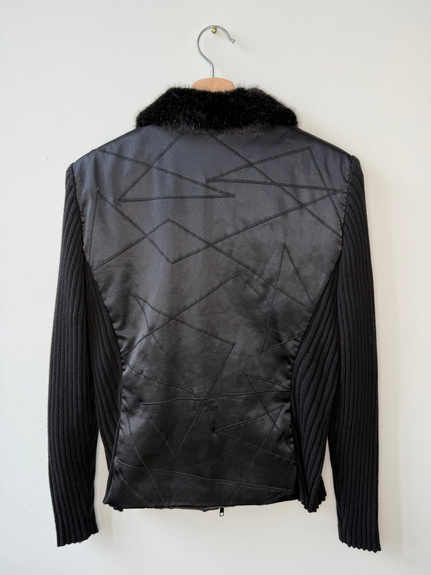 Vintage Bianca Nygard Women's Black Zip-Up Sweater with Fur Collar