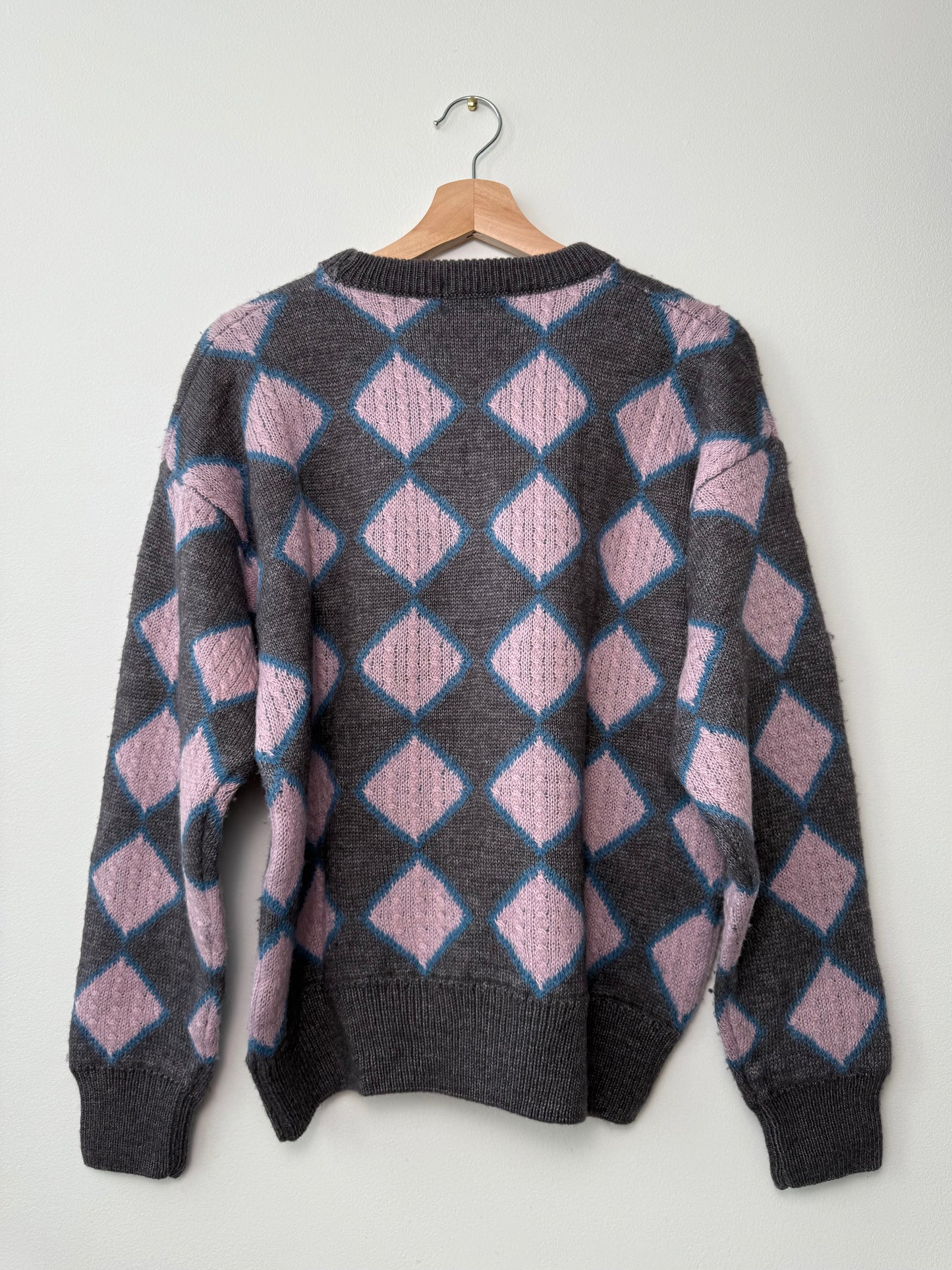 Vintage Signor Angelo Women's Gray & Pink Diamond Patterned Sweater