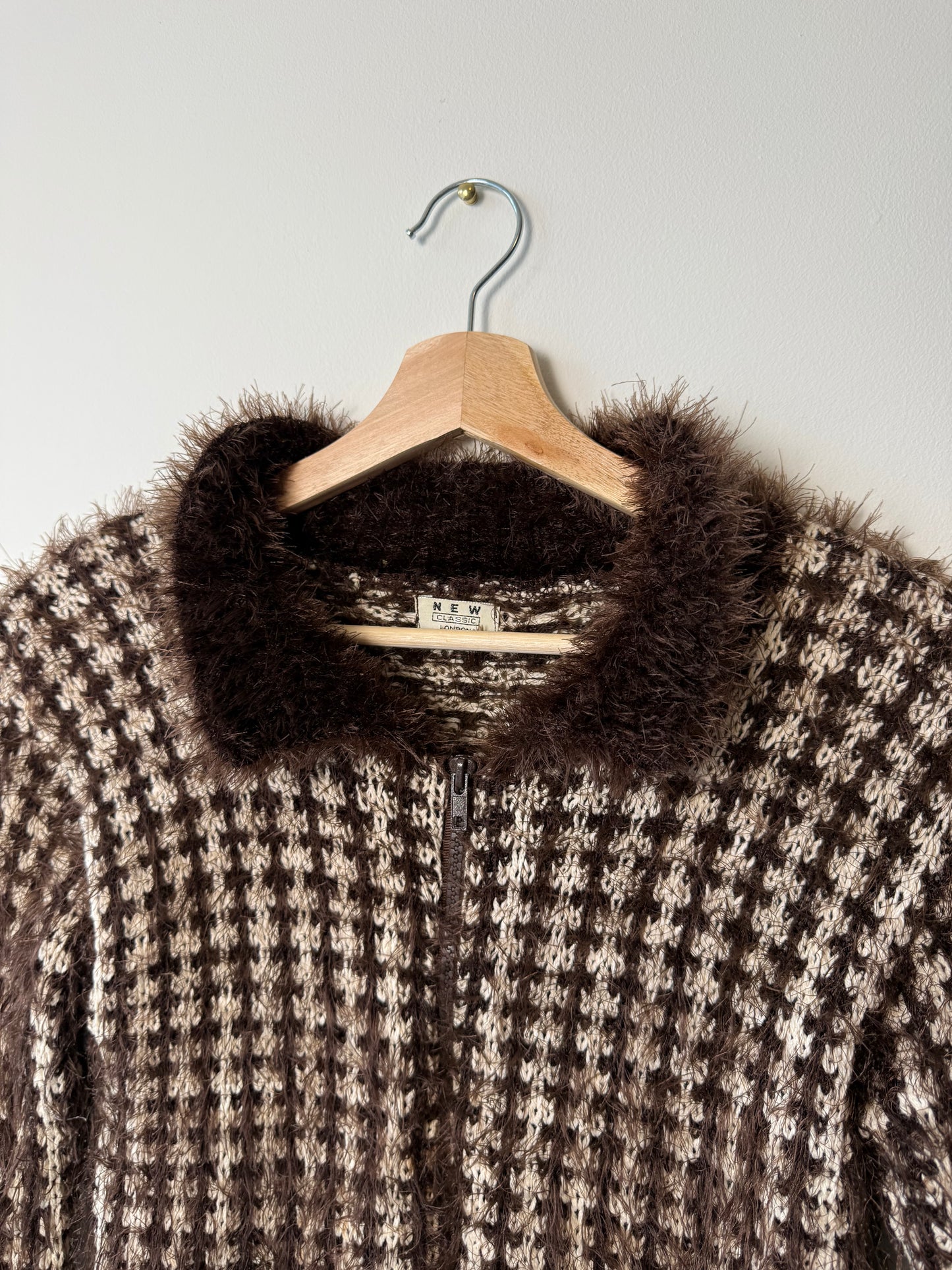 Vintage New Classic London Women's Brown Fuzzy Zip-Up Cardigan