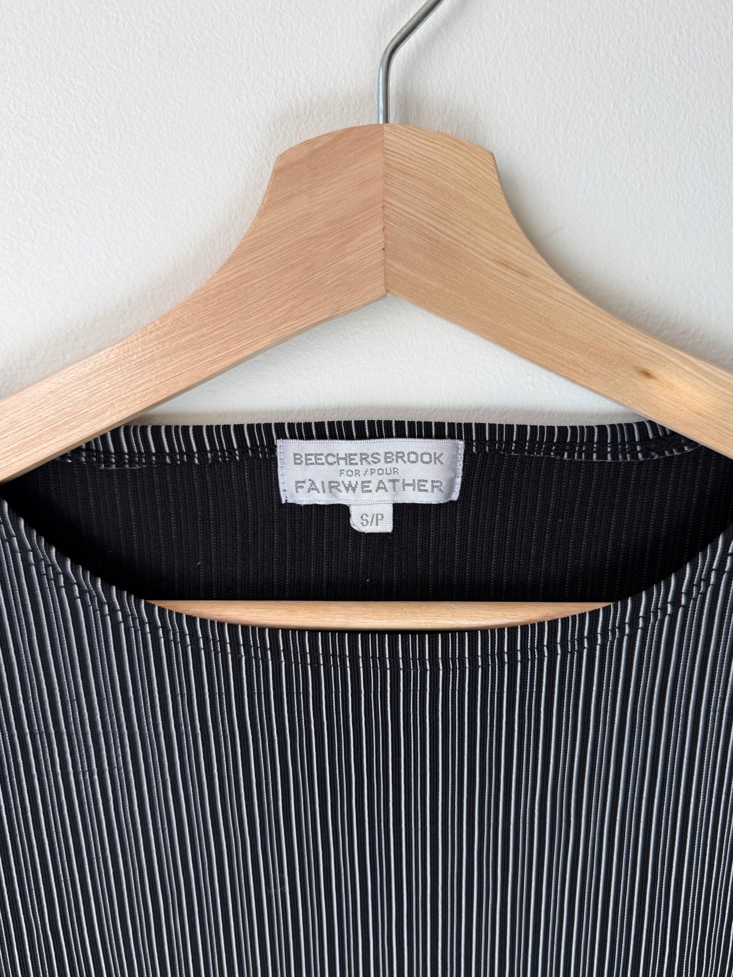 Y2K Beechers Brook Women's Black Striped Long-Sleeve Top