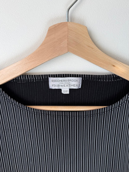 Y2K Beechers Brook Women's Black Striped Long-Sleeve Top