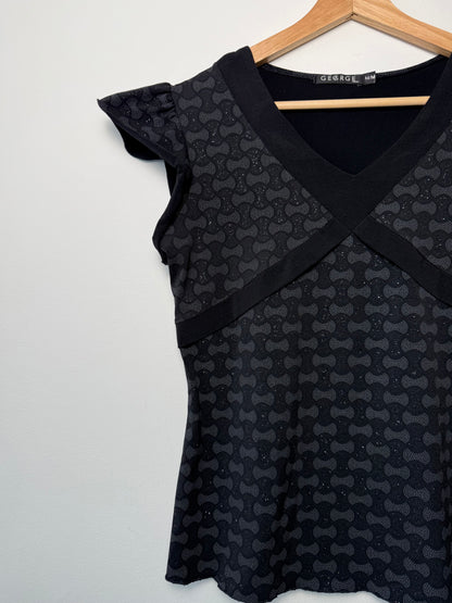 Y2K George Women's Black GeometricPrint Flutter Sleeve V-Neck Top