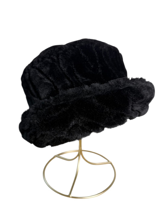 Work Rection Women's Black Faux Fur Winter Hat
