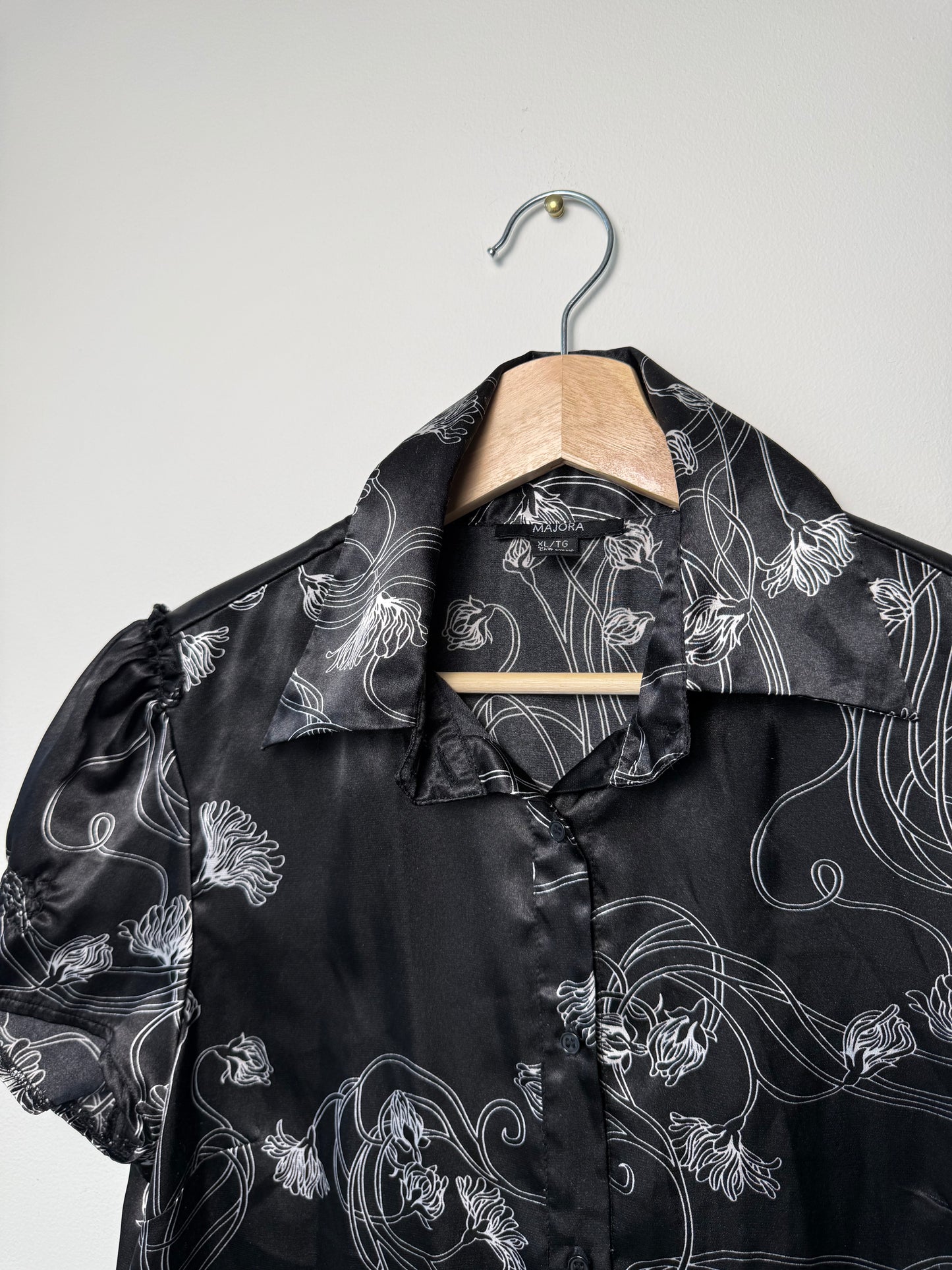Vintage MAJORA Women's Satin Floral Button-Up Blouse/Shirt