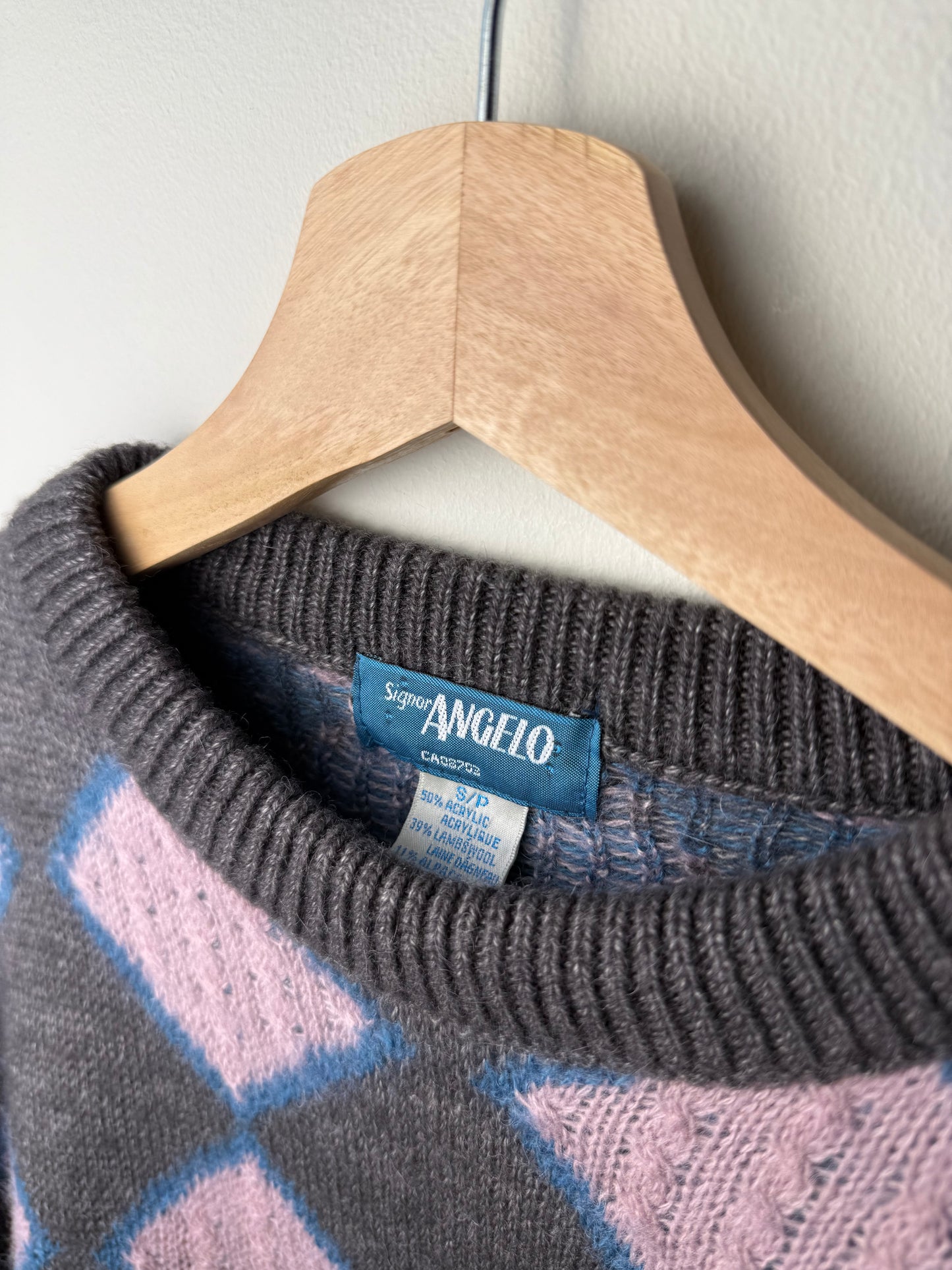 Vintage Signor Angelo Women's Gray & Pink Diamond Patterned Sweater