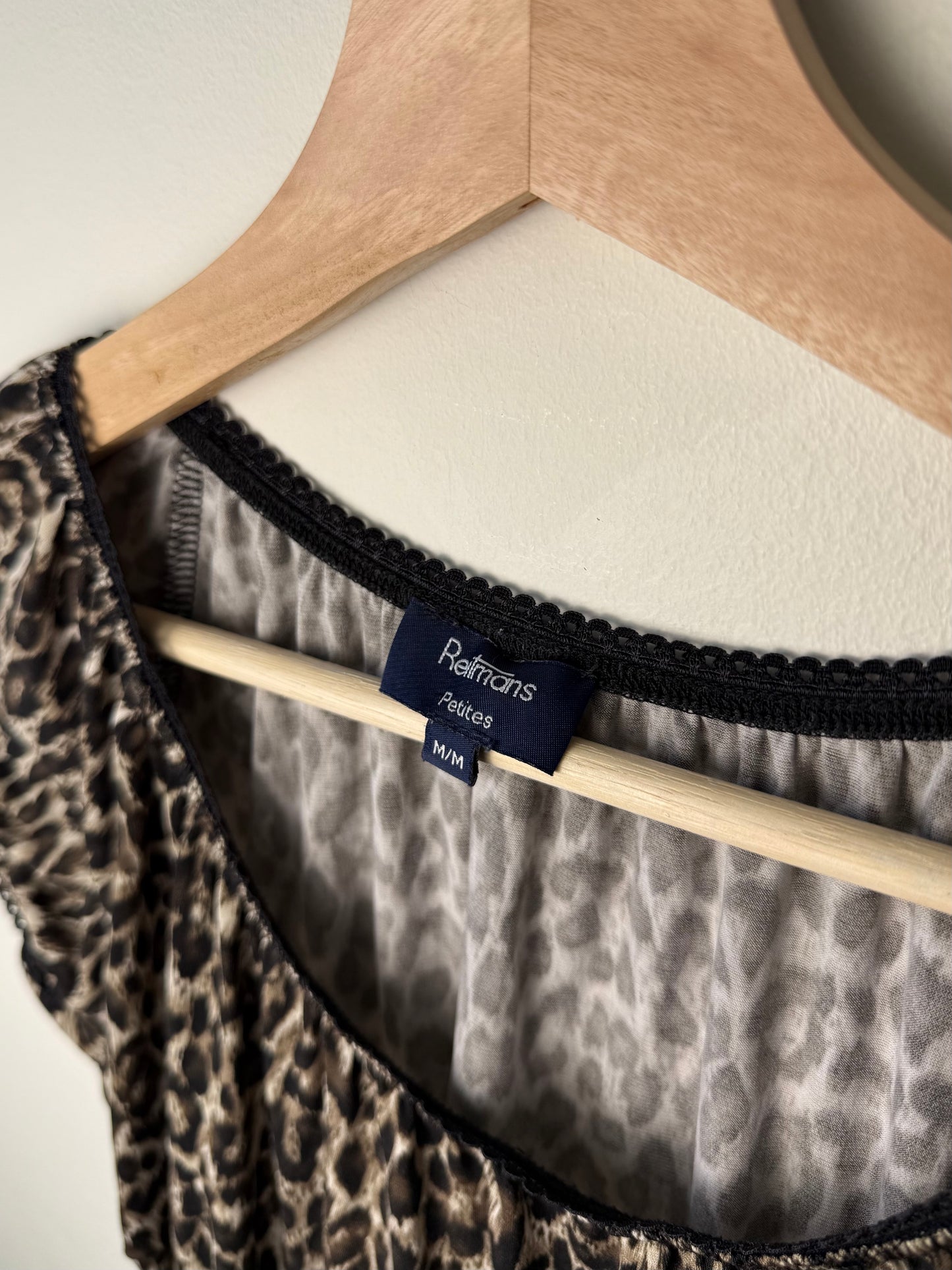 Reitmans Women's Brown Leopard Print Blouse