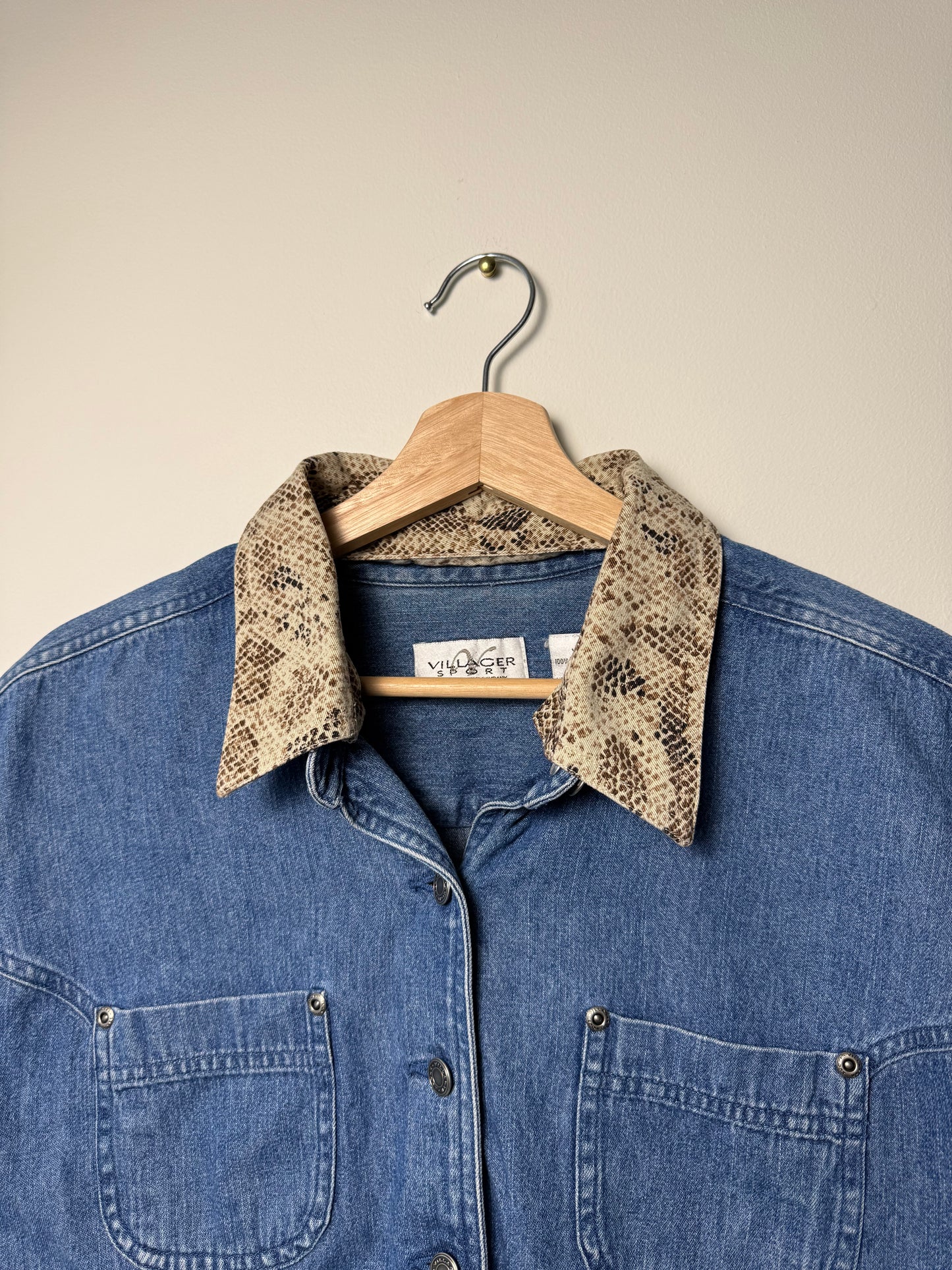 Villager Sport Women's Blue Denim Cropped Shirt with Snake Print Collar