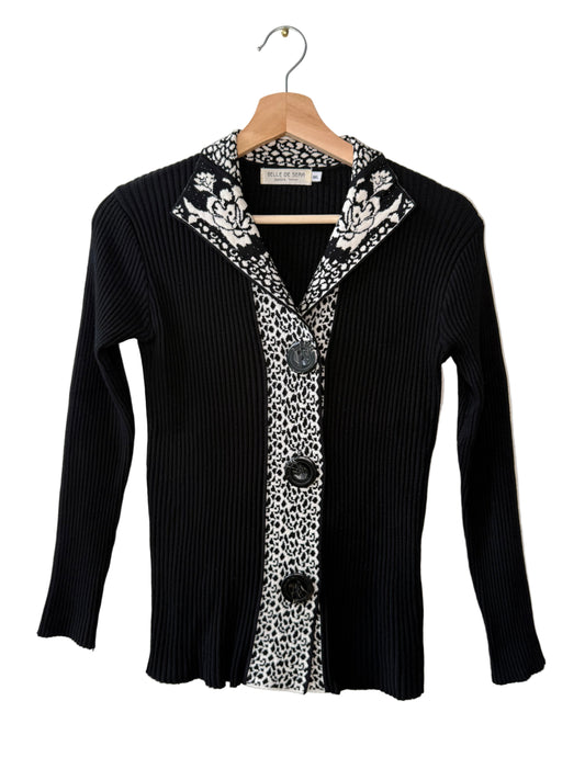 BELLE DE SERA Women's Black Ribbed Knit Sweater with Floral Collar