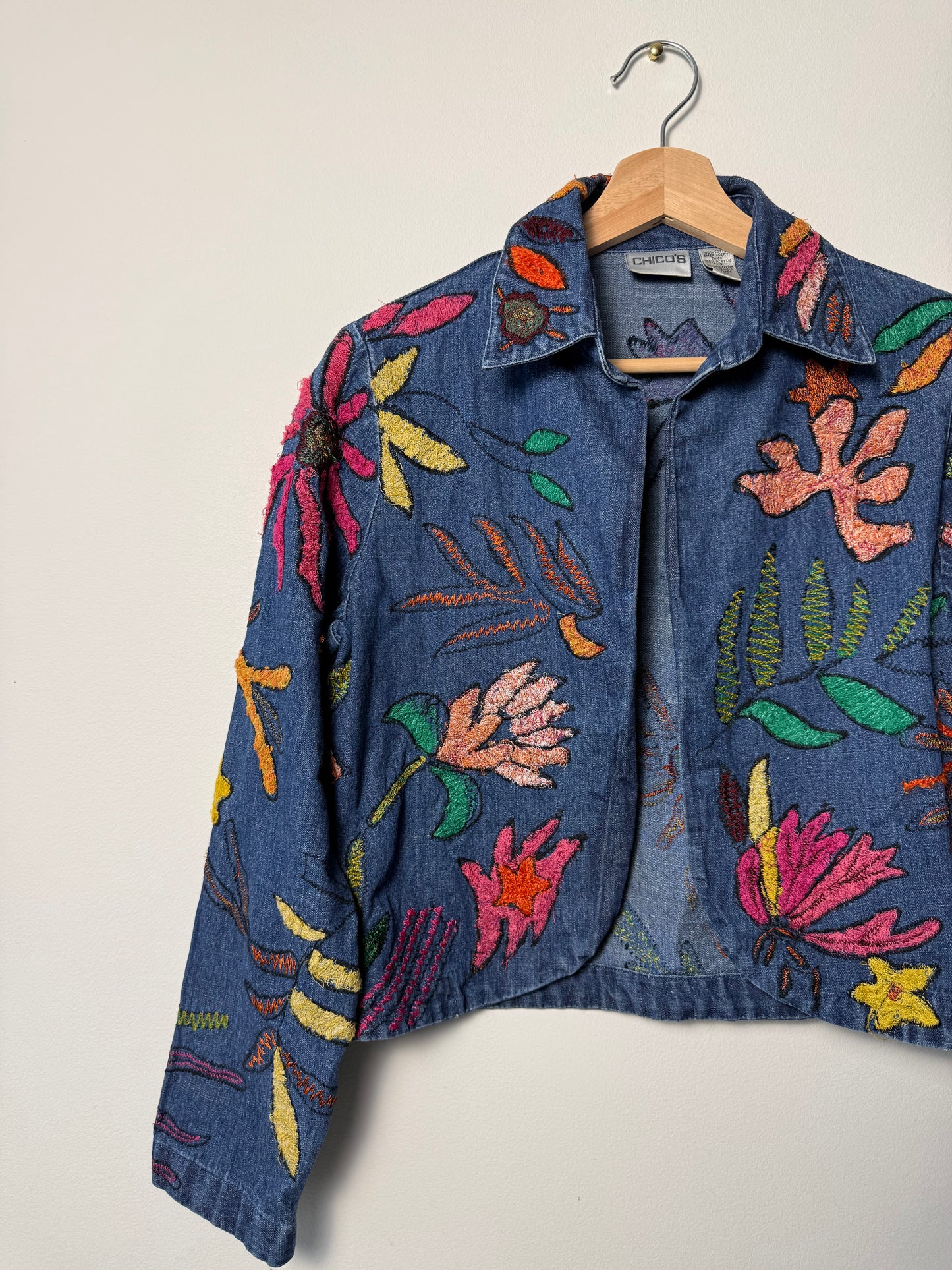 Vintage Y2K Women’s Chico's Open-Front Blue Denim Jacket with Colorful Floral Embroidery