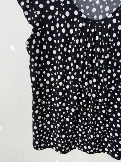 Laura Petites Women's Black & White Polka Dot Top