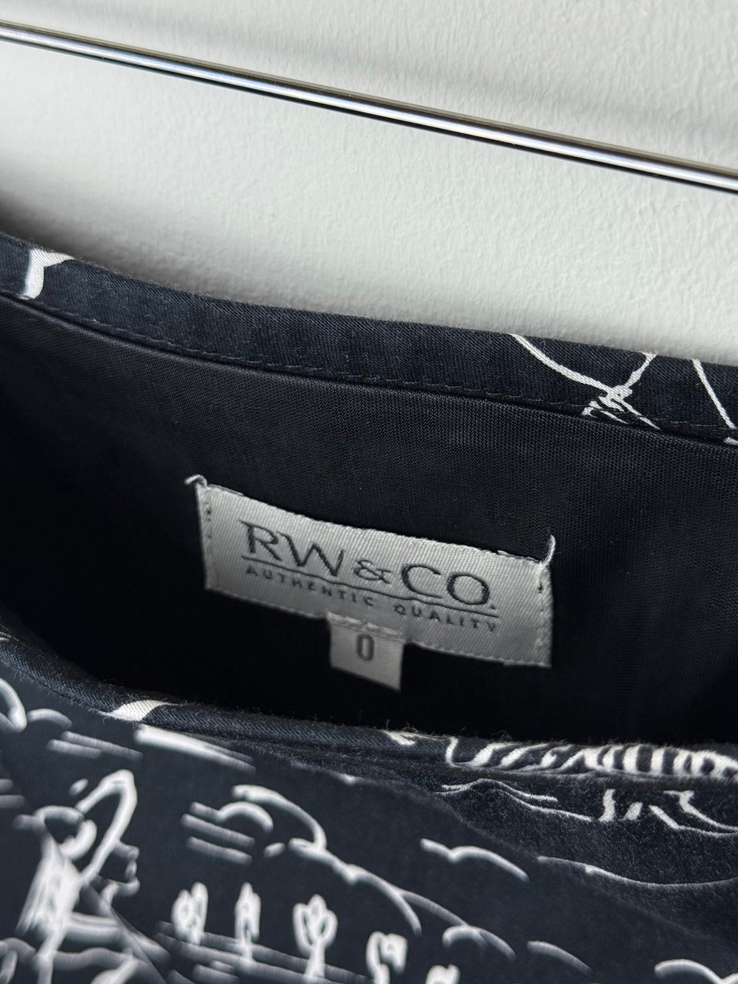 RW & CO Women's Black Cityscape Print Skirt