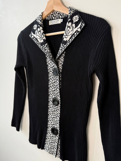 BELLE DE SERA Women's Black Ribbed Knit Sweater with Floral Collar