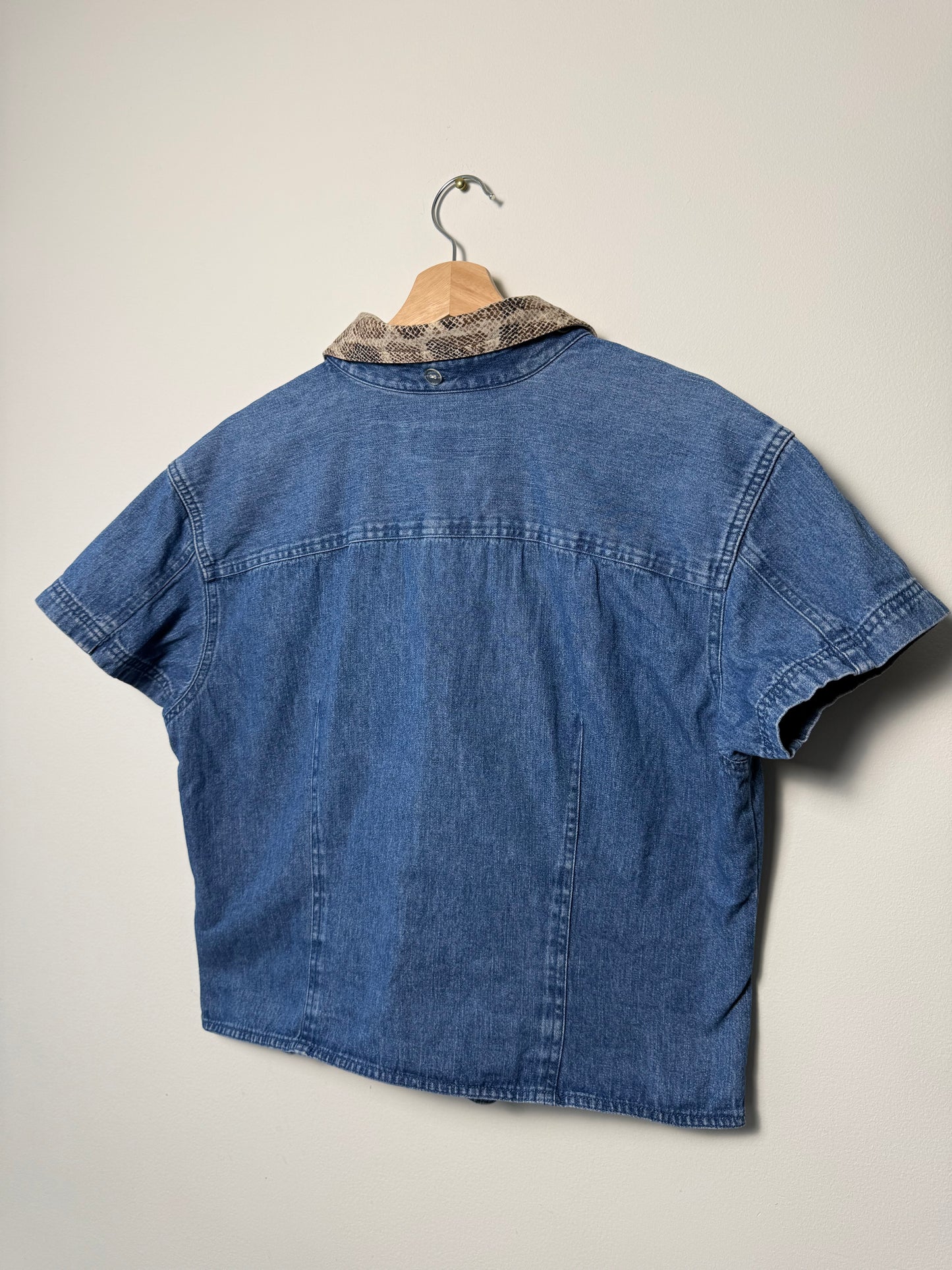 Villager Sport Women's Blue Denim Cropped Shirt with Snake Print Collar