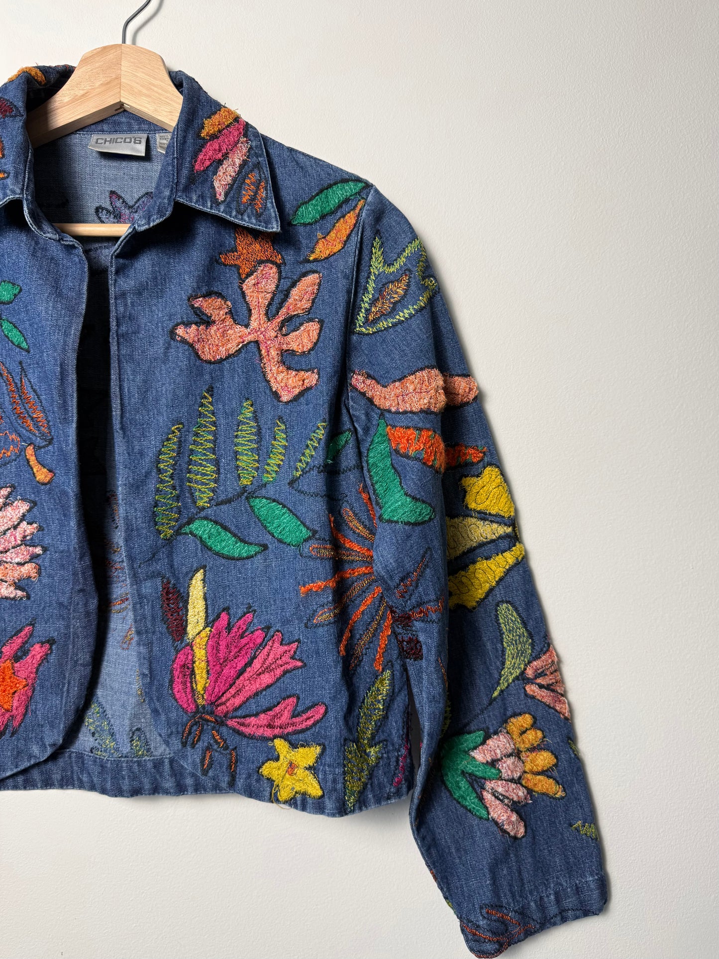 Vintage Y2K Women’s Chico's Open-Front Blue Denim Jacket with Colorful Floral Embroidery